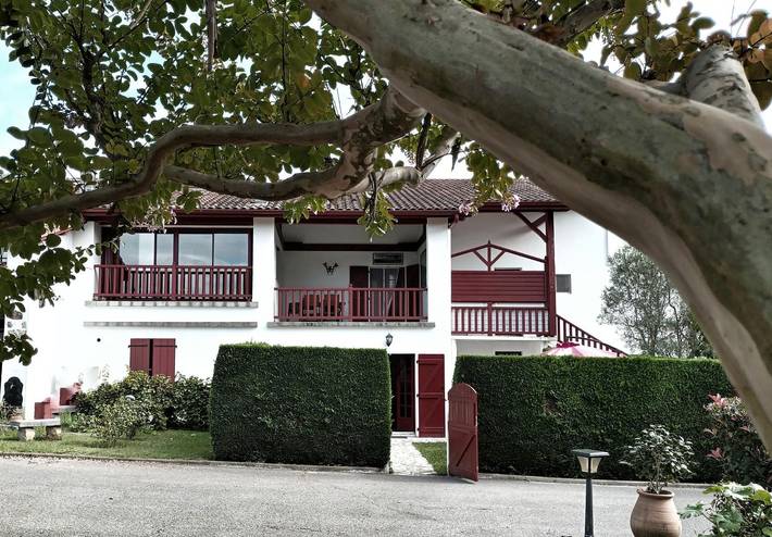 Gîte pour 4 personnes, avec terrasse et jardin