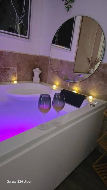 Gîte pour 2 personnes, avec jacuzzi à Lampaul-Plouarzel