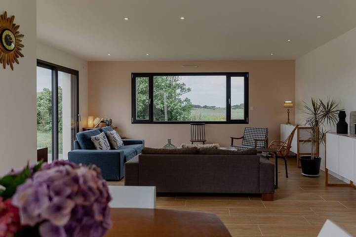 Location de vacances pour 6 personnes, avec terrasse et jardin dans Plage Pors Carn