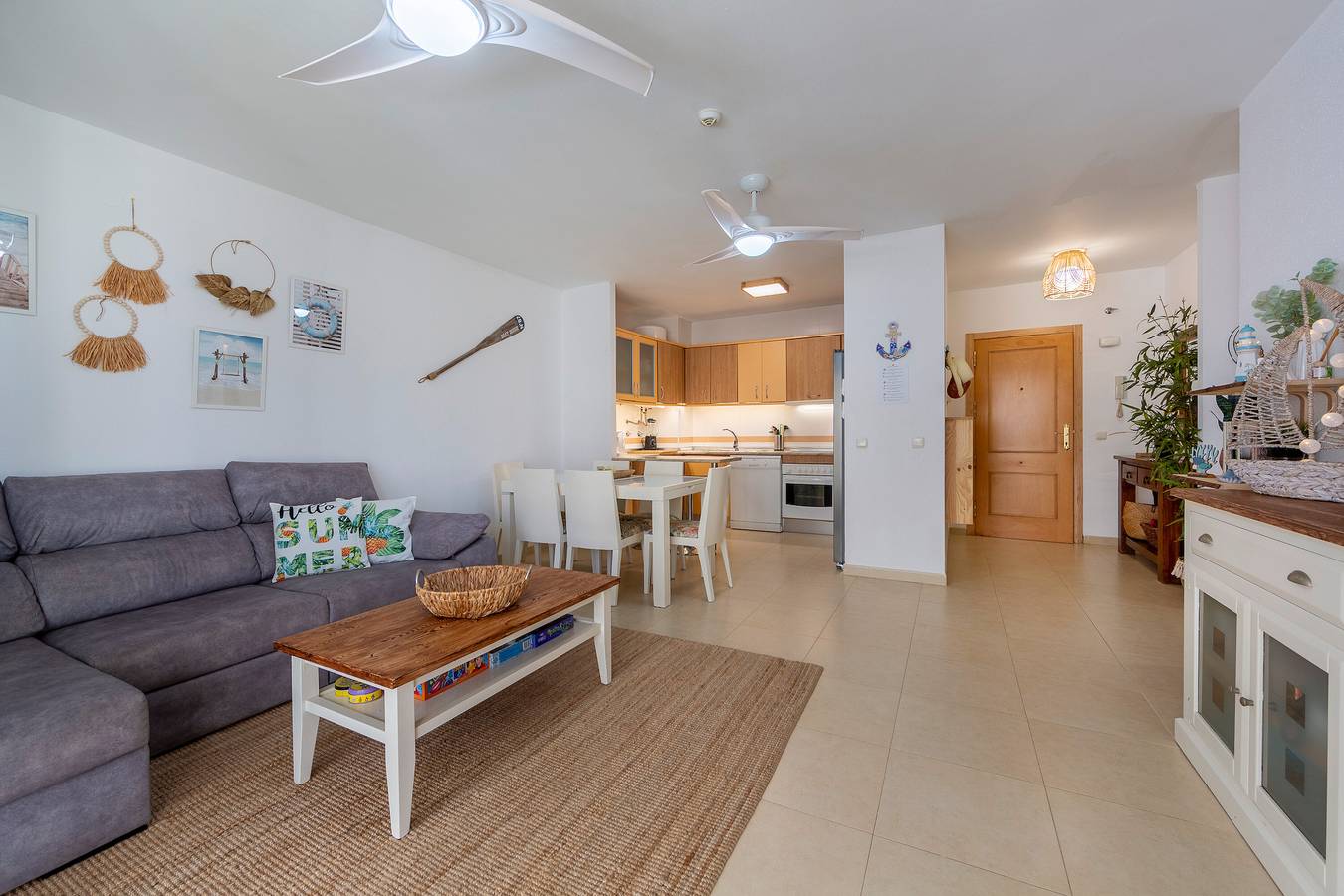 Entire apartment, 'Apartamento Zen Dreams Almerimar' with sea views, Wi-Fi, and air conditioning in Marina (Almerimar), El Ejido