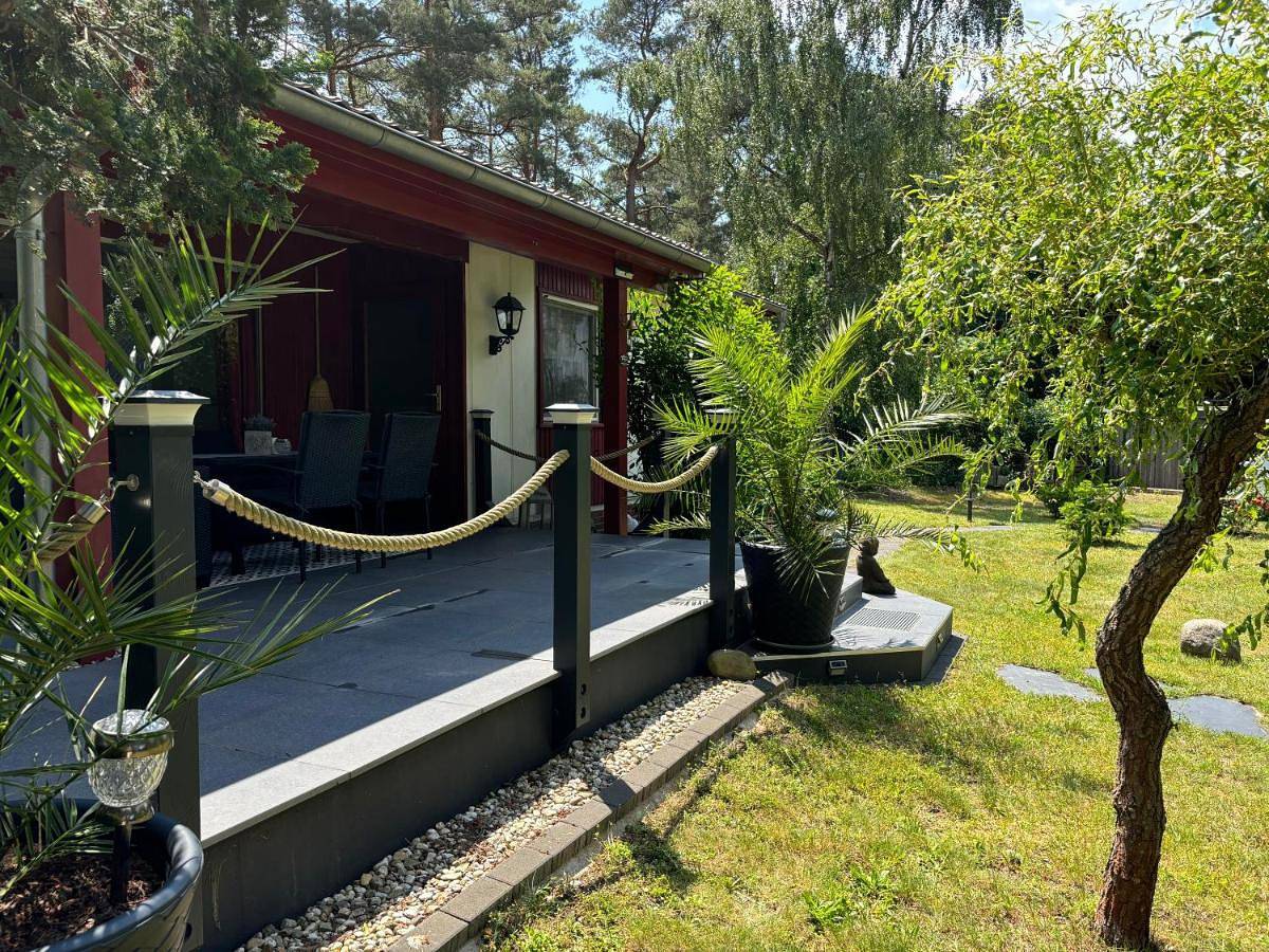 Bungalow-Jessern Ferienhaus im Grünen mit Seeblick in Jessern, Schwielochsee