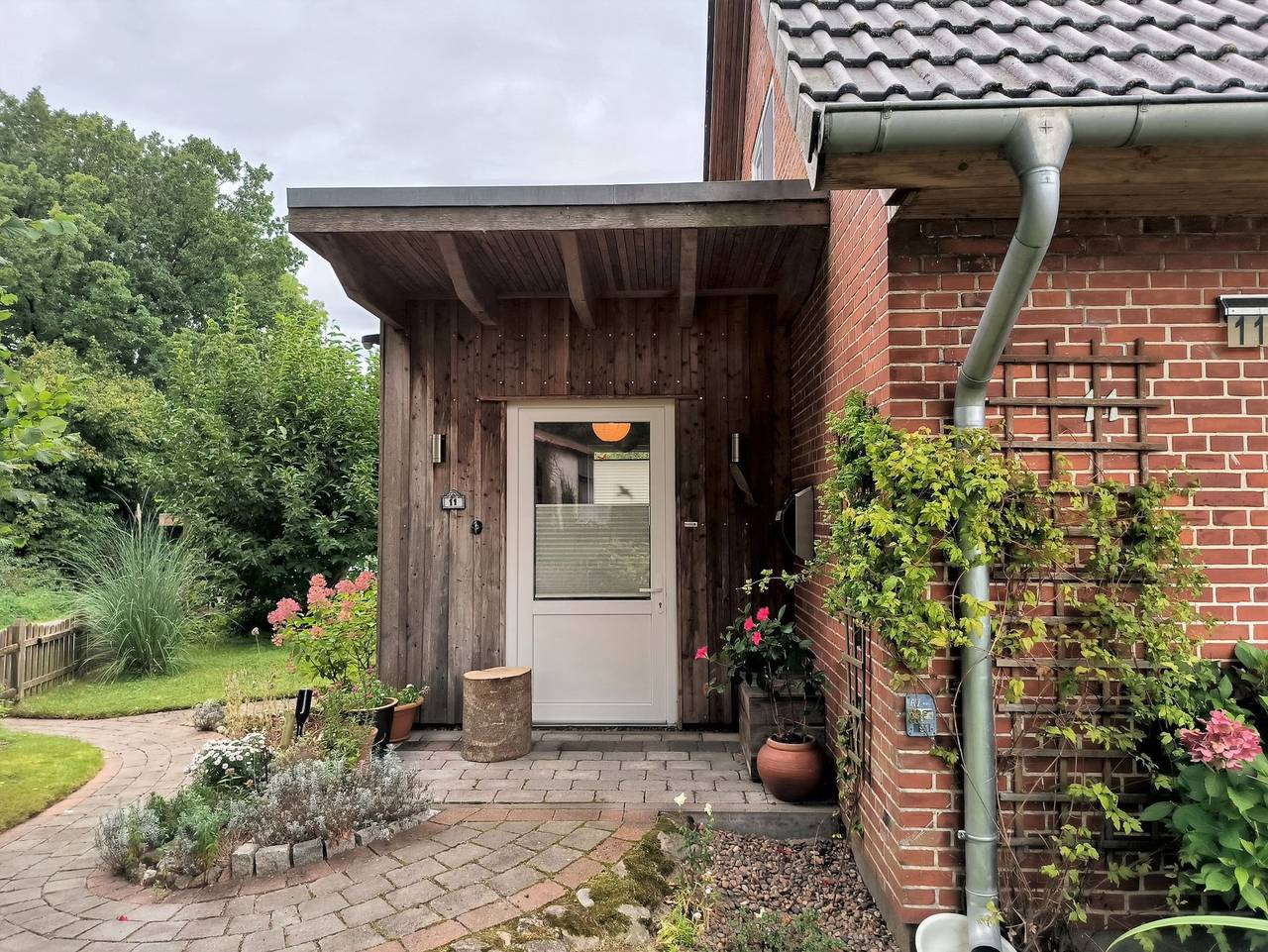 Ganze Ferienwohnung, Neuhaus: Ferienzimmer für Wanderer - Privatzimmer Neuhaus in Sieverstedt, Grünes Binnenland