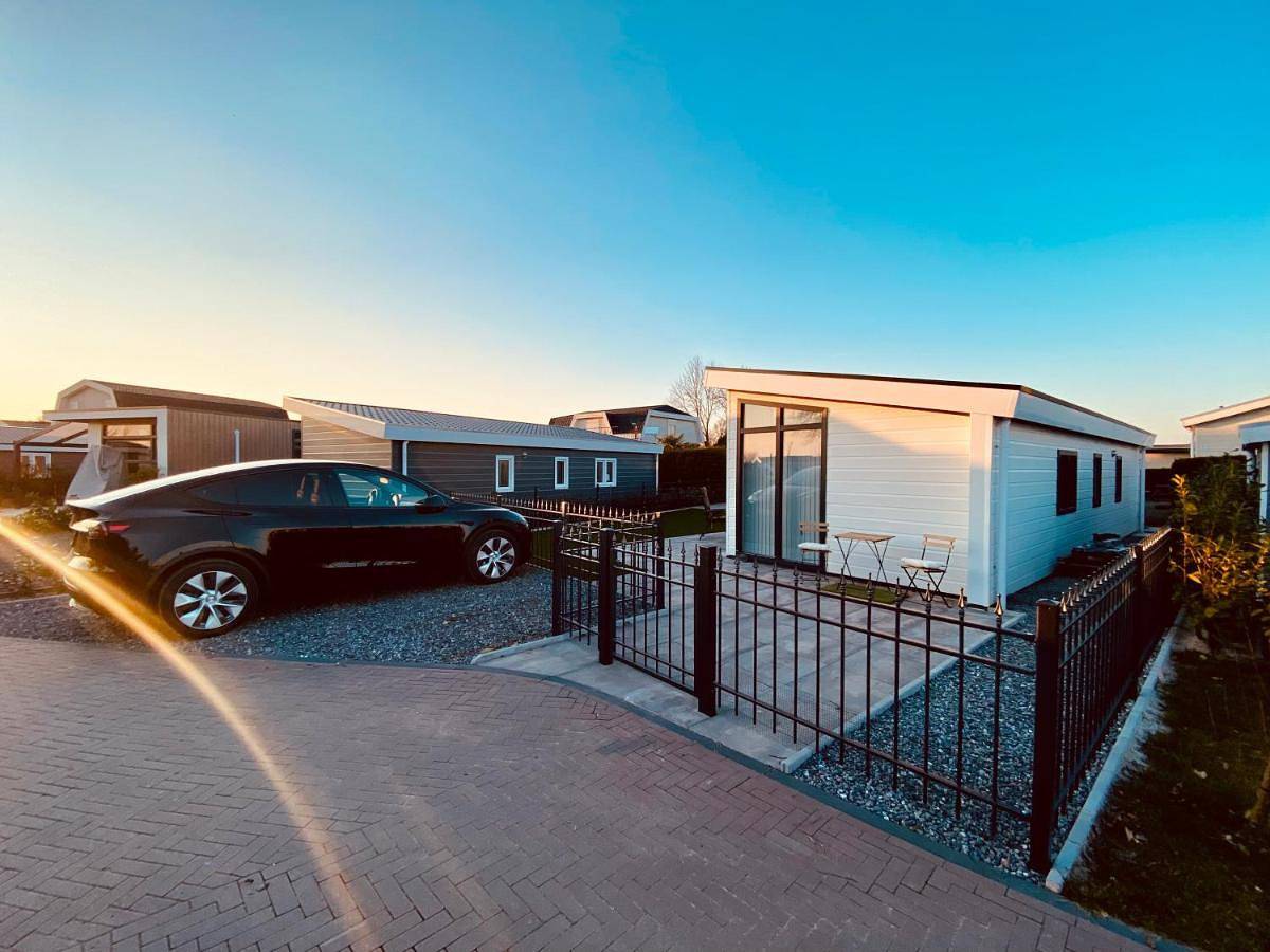 Ferienhaus Luxchalet #Vaju Lathum# am See, Strand, Pool, Nationalpark in IJssel