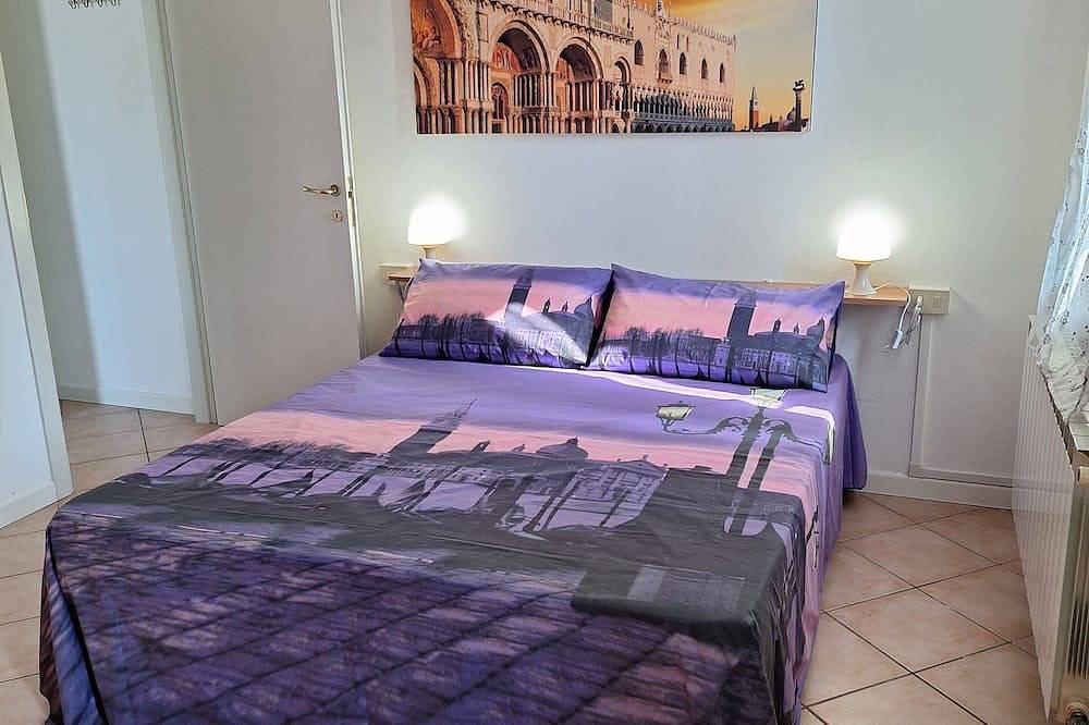 Entire apartment, Charming 1-bedroom apartment with Ac, Wifi in delightful Mirano in Mirano, Venice Province