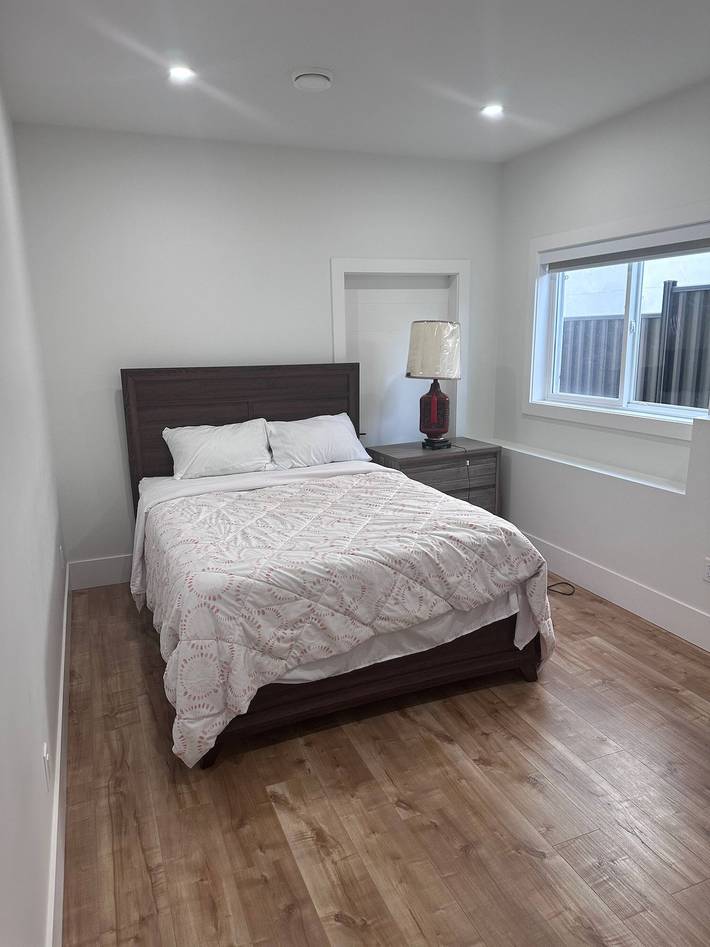 Ganze Wohnung, 2 Schlafzimmer mit Wohnzimmer in Prince George, Fraser-Fort George Regional District