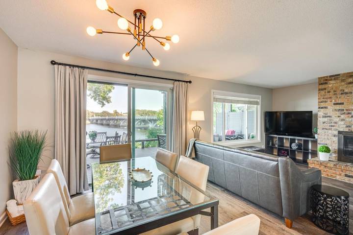 Location de vacances pour 6 personnes, avec vue et balcon à Champlin