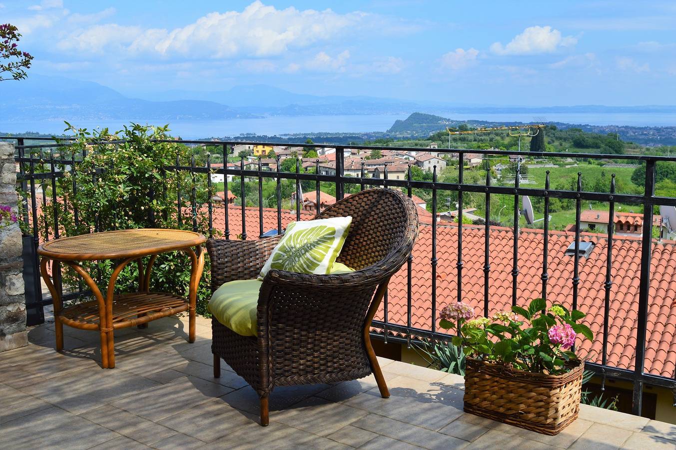 Ganze Wohnung, Terrazze sul Garda by Garda Fewo in Castello (Puegnago sul Garda), Puegnago sul Garda