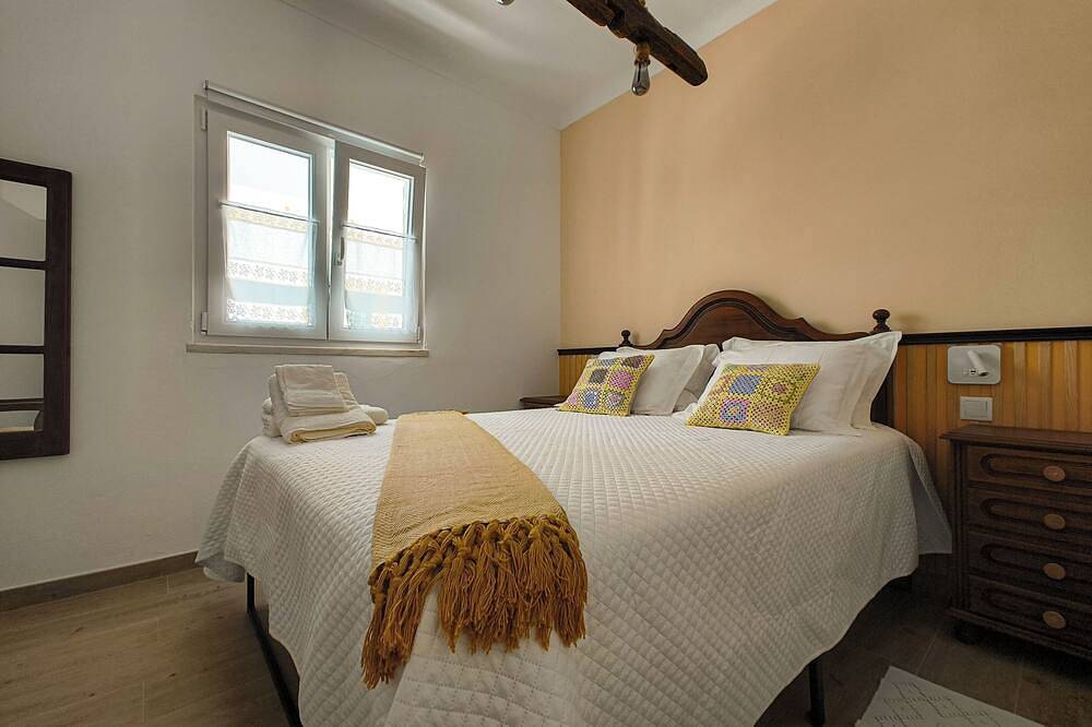 Old House of Vila Nova in Praia do Farol, Vila Nova de Milfontes