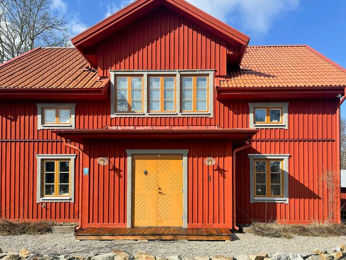 Hus för 10 Personer, med Trädgård i Södermanland