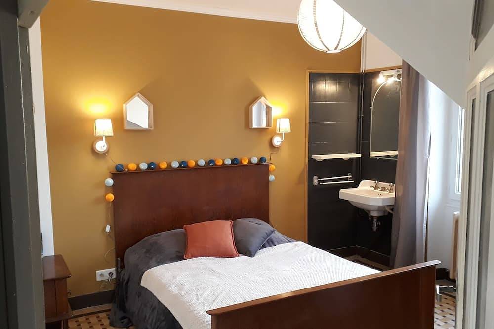 Jullouville, Villa 200m from the beach, close to shops. Comfort and relaxation! in Jullouville, Côte de la Déroute