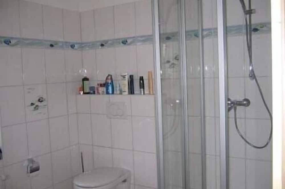 Freistehendes Ferienhaus mit großem Garten in Osteel, Landkreis Aurich