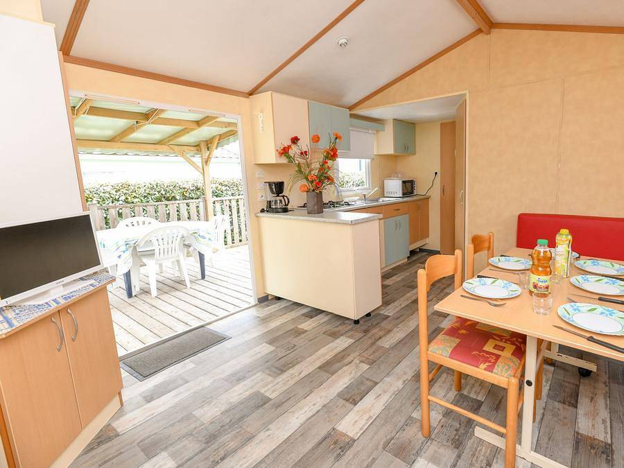 Camping Paradis - La Pomme de Pin - Mobilheim 6 personen - Aqua 2 Zimmer 4/6 Personen Halboffene Terrasse in Jard-sur-Mer, Vendée