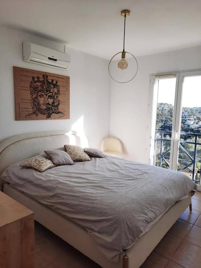 Location de vacances pour 6 personnes, avec piscine ainsi que vue et jardin dans Golf et Tennis Club de Valescure - 3