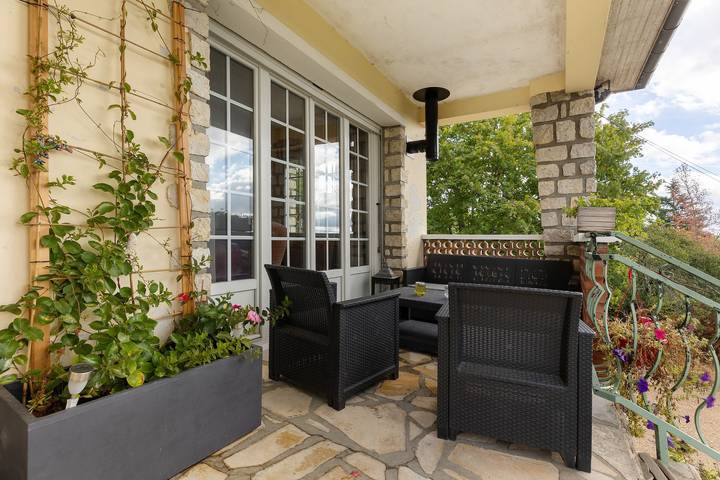 Casa rural 'Laurentine' con terraza común, jardín compartido y Wi-Fi in Château-du-Loir, Montval-sur-Loir