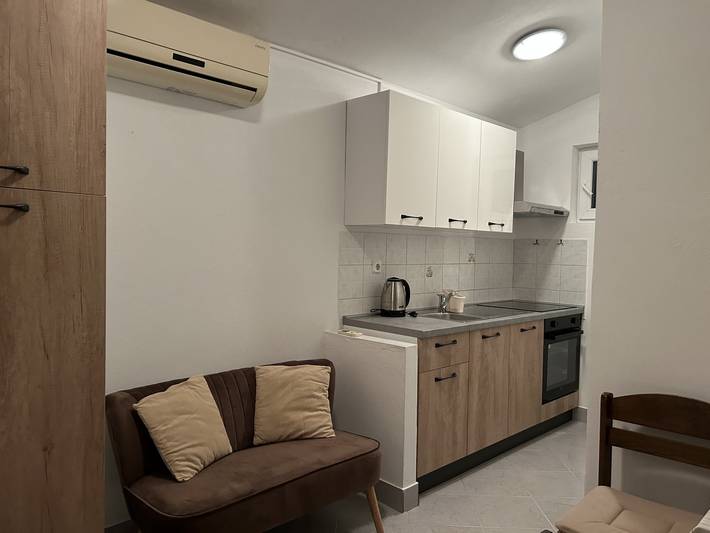 Ferienwohnung für 3 Personen, mit Terrasse in Biograd na Moru