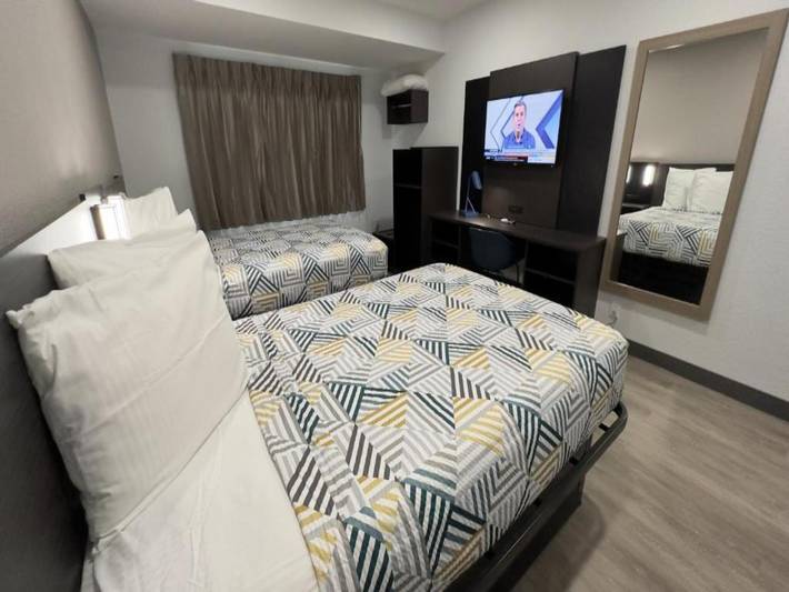 Apartamento entero, 2 camas completas | Acceso para vehículos | Nsmk | Microondas in Atlanta, Condado de Fulton