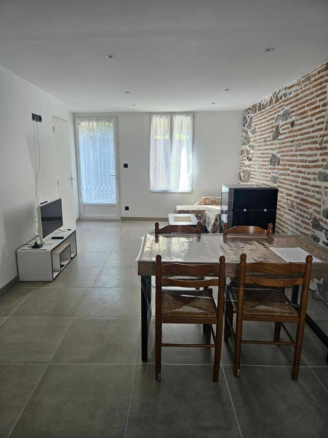 Petite maison design proche centre ville in Cusset, Région de Vichy