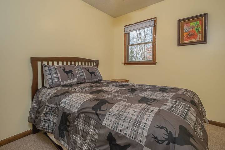 Vacation house for 9 people, with terrace in Deep Creek Lake