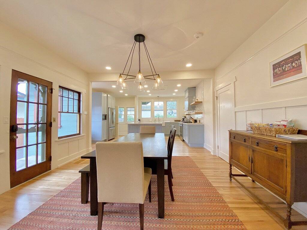 Fully Renovated, Charming Craftsman Home in Downtown Paso Robles Wine Country in El Paso de Robles, San Luis Obispo County