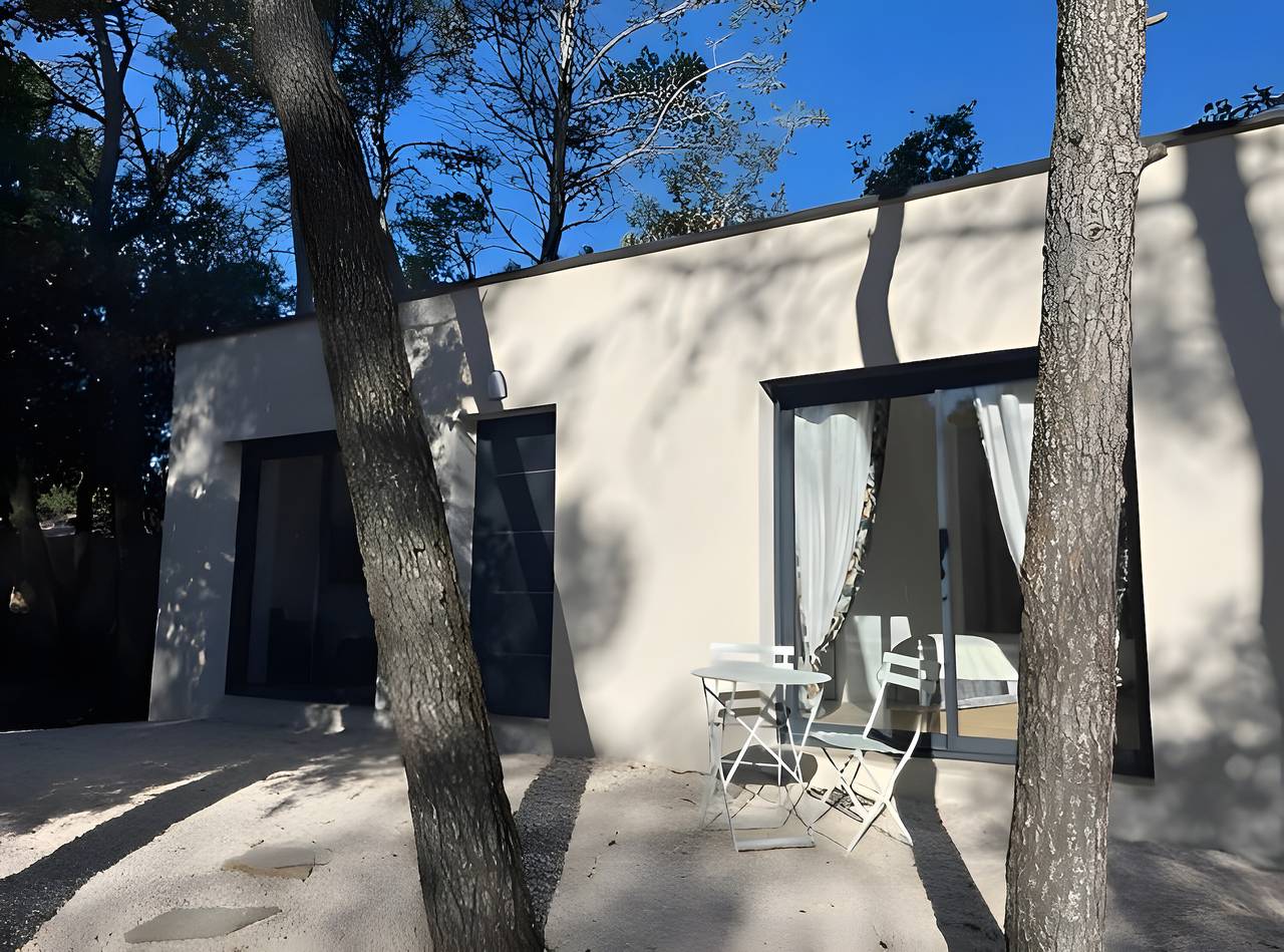 Ferienhaus „Im Herzen der Pinien“ mit Wlan und Klimaanlage in Saint-Bauzille-de-Montmel, Montpellier und Umgebung