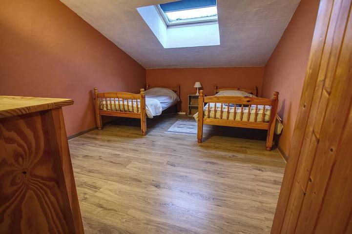 Gîte pour 8 personnes, avec piscine et jardin à Lacapelle-Biron - 4