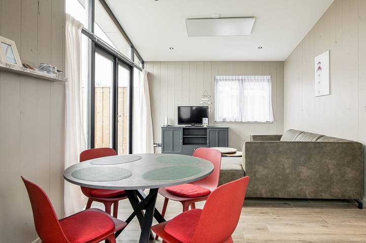 Ferienhaus für 2 Personen, mit Terrasse und Balkon/Terrasse in Julianadorp - 2