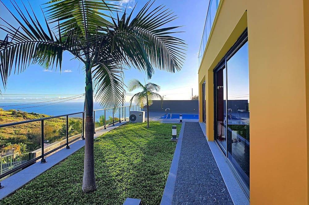 Villa Serramar by LovelyStay in Estreito da Calheta, Madeira