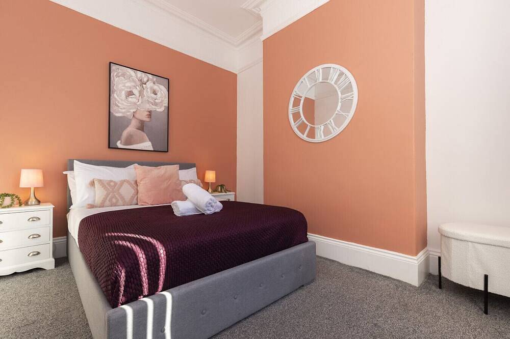 Newly Renovated 3Br House near hospital & uni in Sunderland