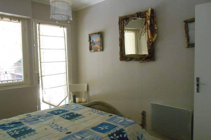 Gîte pour 6 personnes, avec terrasse et jardin dans Plage Naturistes - 3