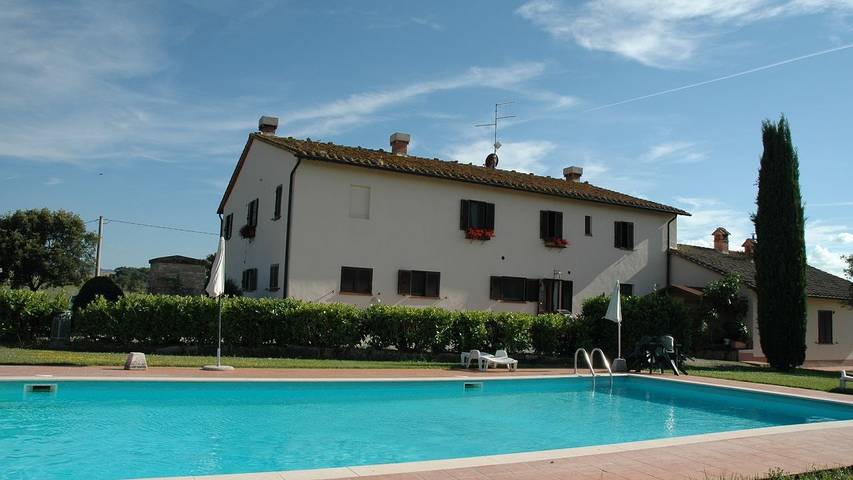 Ferieleilighet for 5 personer, med badebasseng og hage i Pienza