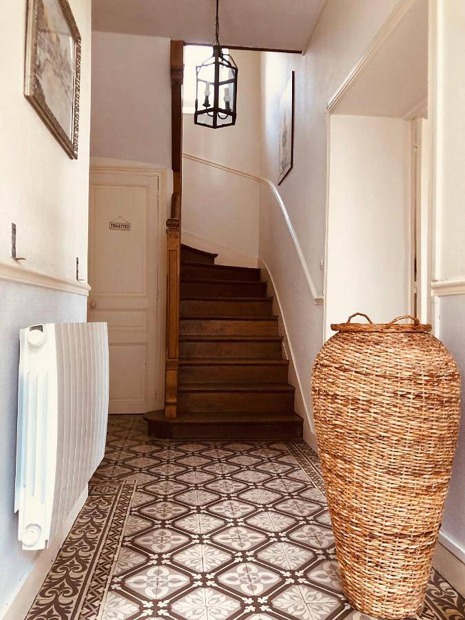 Gîte pour 7 personnes, avec Balcon ainsi que Terrasse et Vue à Montigny-sur-Loing