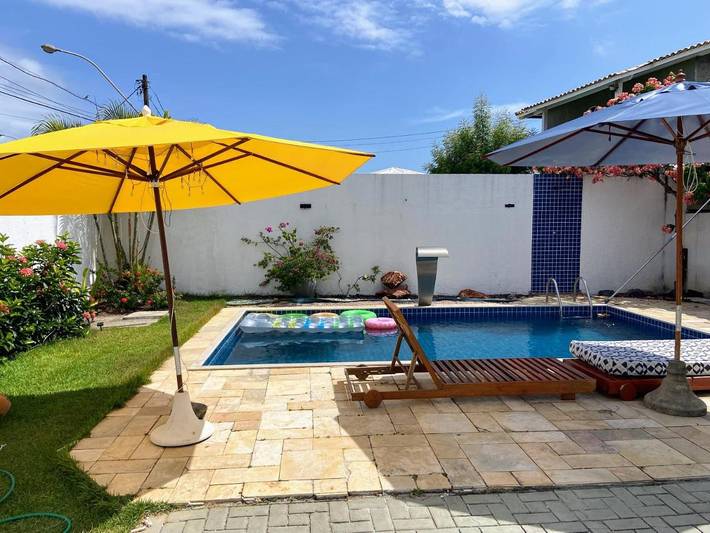 Casas e apartamentos de temporada para 3 pessoas, com jardim e piscina, com animais de estimação em Lauro de Freitas