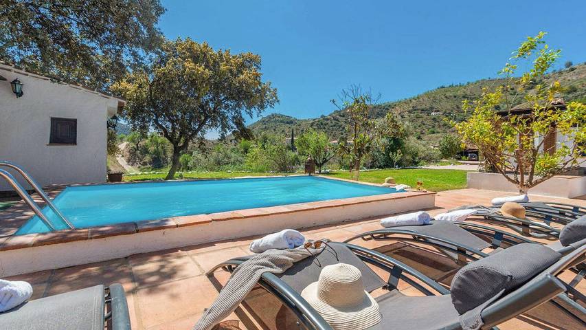 Villa für 12 Personen, mit Pool und Balkon/Terrasse in Málaga Provinz - 3