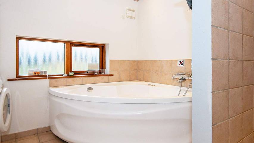 Ferienhaus für 7 Personen, mit Sauna und Terrasse sowie Whirlpool in Thorsminde - 4