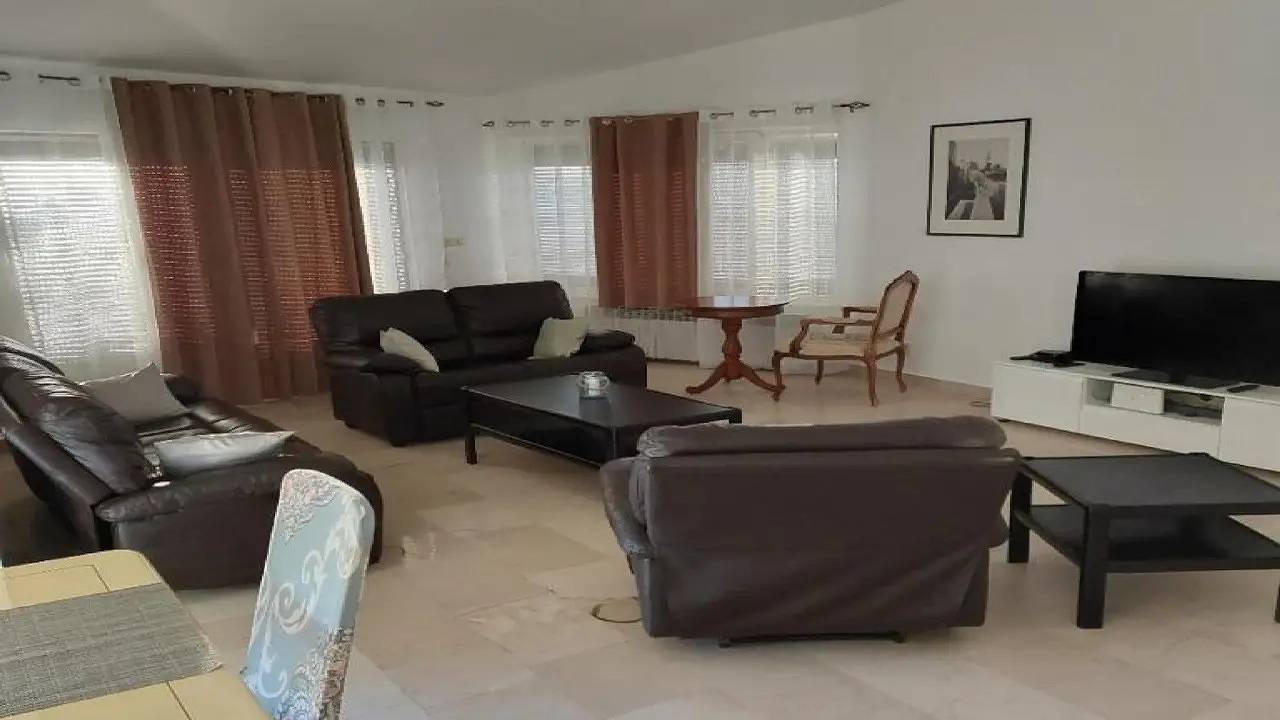 Ganze Ferienwohnung, Ferienwohnung für 6 Personen (150 m²) in Kožino in Strand Kožino, Zadar (Kommun)