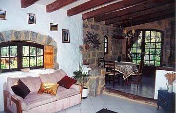 Location de vacances pour 4 personnes, avec jardin et terrasse à Sartène