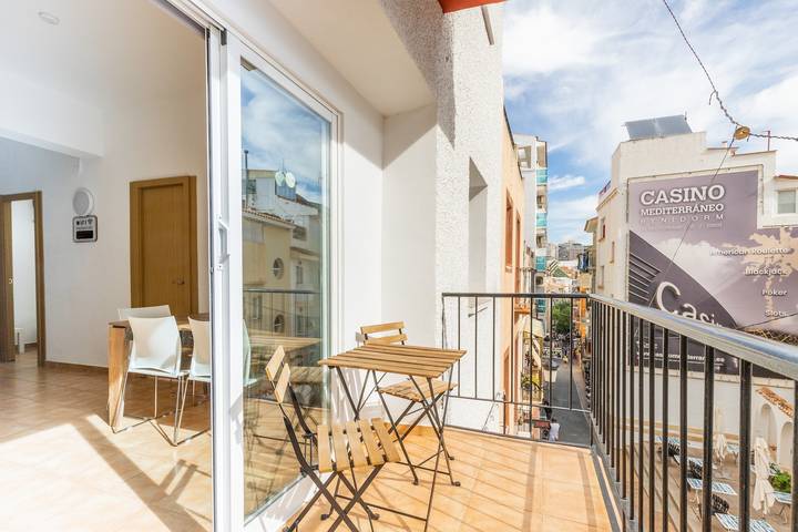 Ferienwohnung für 6 Personen, mit Balkon in Benidorm