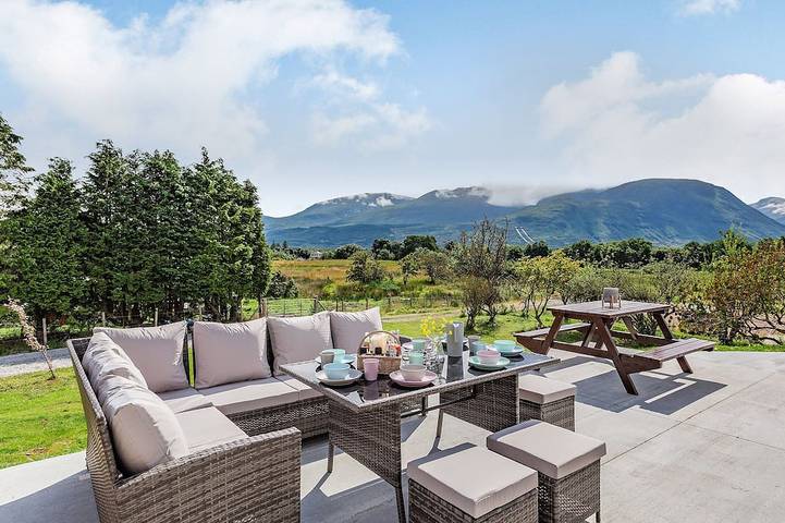 Cottage for 8 people, with Hot tub and Garden in Fort William