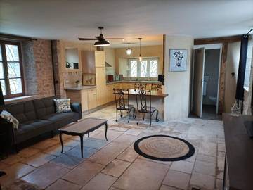 Gîte pour 5 personnes, avec terrasse et vue à Autigny-la-Tour