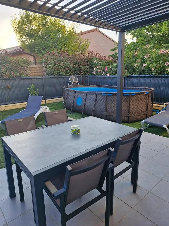 Ferienhaus für 6 Personen, mit Garten und Pool - 1