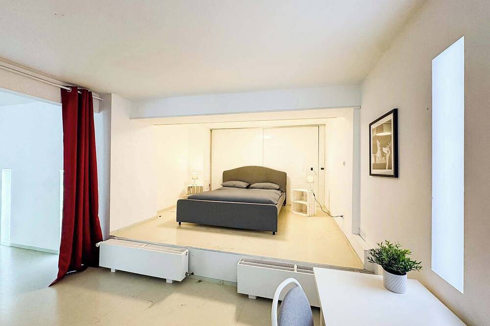 Design-Loft mit Billardtisch für 6 Personen in Charlottenburg Berlin, Berlin