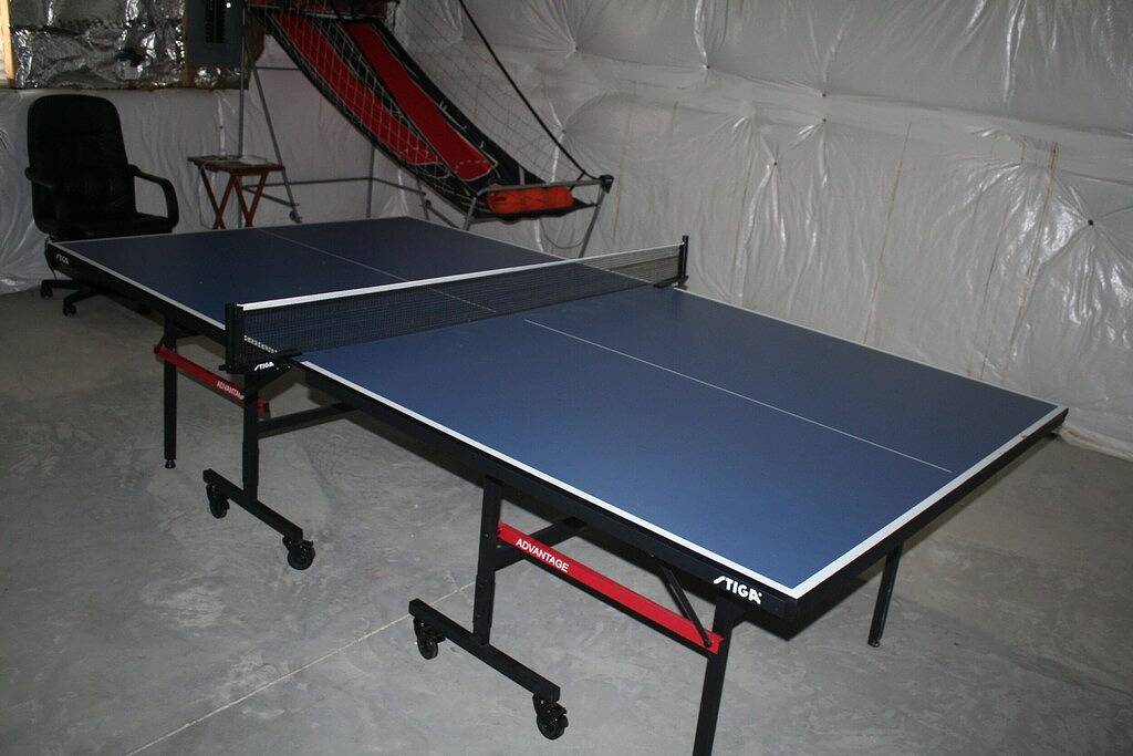 Masthope Rental walk to Lodge, pool and ski slopes. 4 Bd 3 Ba Sleeps 13 in Masthope, Pike County