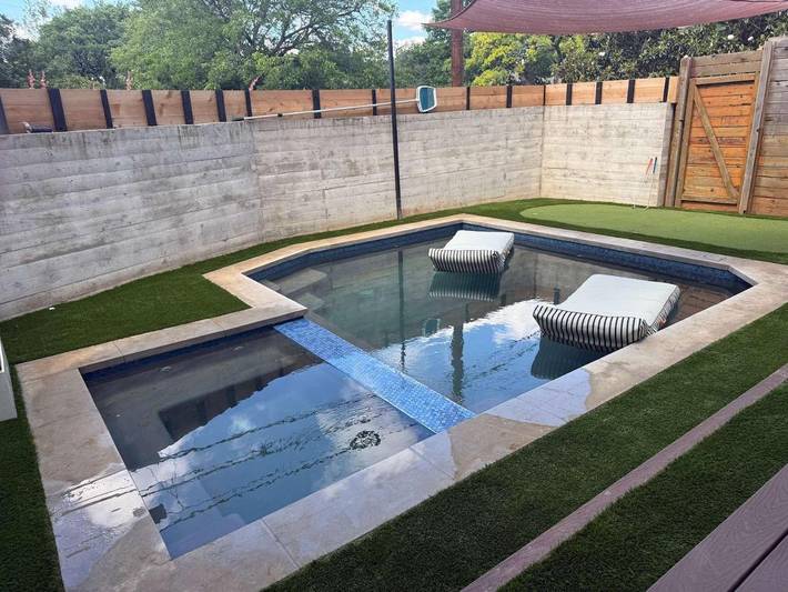 Casa de vacaciones para 11 personas, con piscina además de jacuzzi y jardín - 1