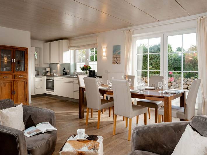 Ferienhaus für 8 Personen, mit Garten und Balkon sowie Sauna, kinderfreundlich in Tinnum - 4