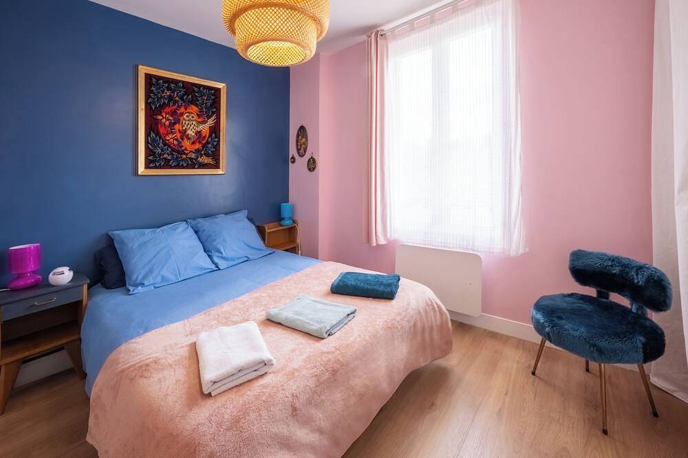 Apartamento entero, Vintage, 10 min from Disneyland -30 min from Paris- 50m from train station - 30min from Cdg airport in Esbly, Sena y Marne