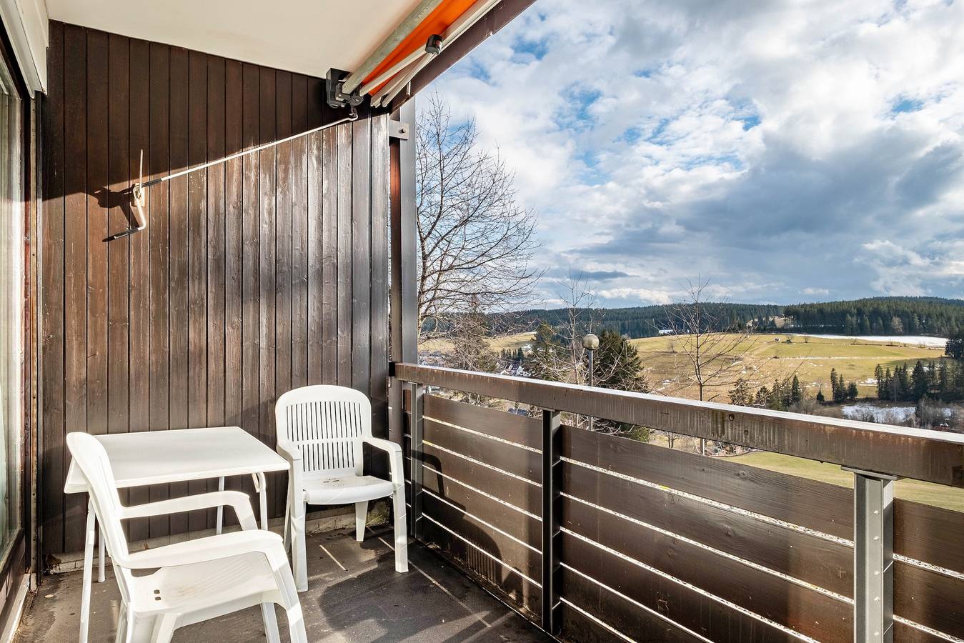Ganze Wohnung, Ferienwohnung Angela" mit Bergblick, Balkon und Wi-Fi in Schonach, Südschwarzwald