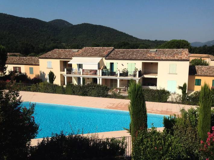 Location de vacances pour 4 personnes, avec piscine et jardin à La Môle - 3