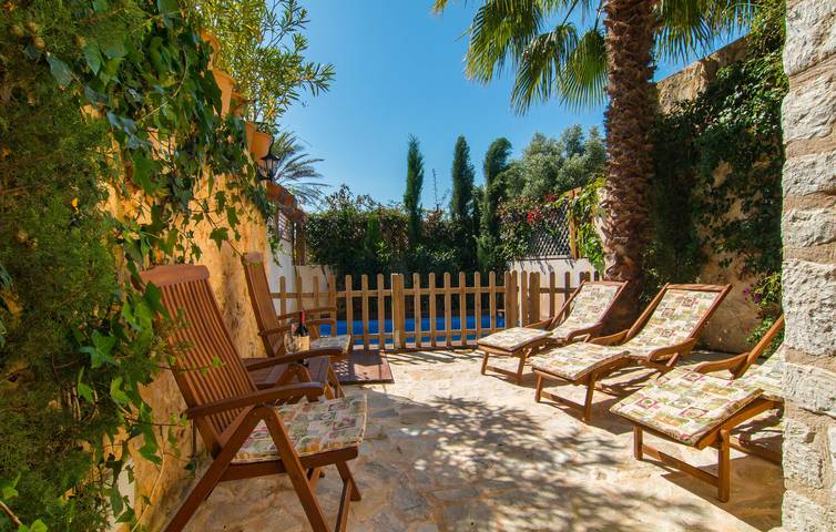 Moderno Apartamento con Piscina, Terraza y WiFi en Capdepera in Capdepera, Mallorca Este