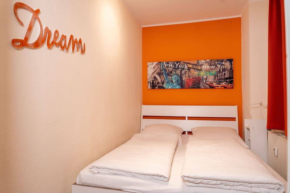 Ganze Wohnung, Ferienwohnung, nahe der Kasseler Innenstadt/Documenta, frei parken, bis 4 Pers. in Vellmar, Hessisches Bergland