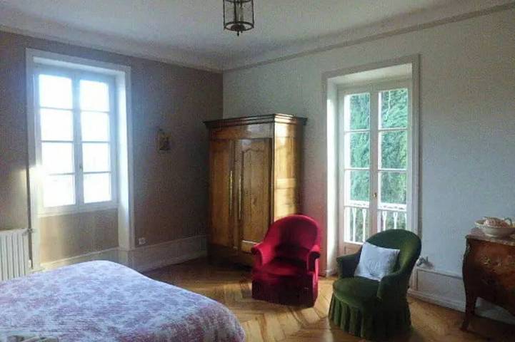 Location de vacances pour 23 personnes, avec jardin à Sauzet - 2